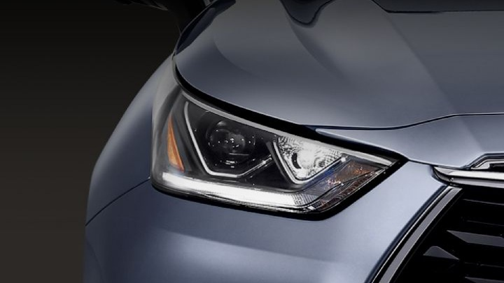 도요타 하이랜더 2.5 외부 디자인 바로가기