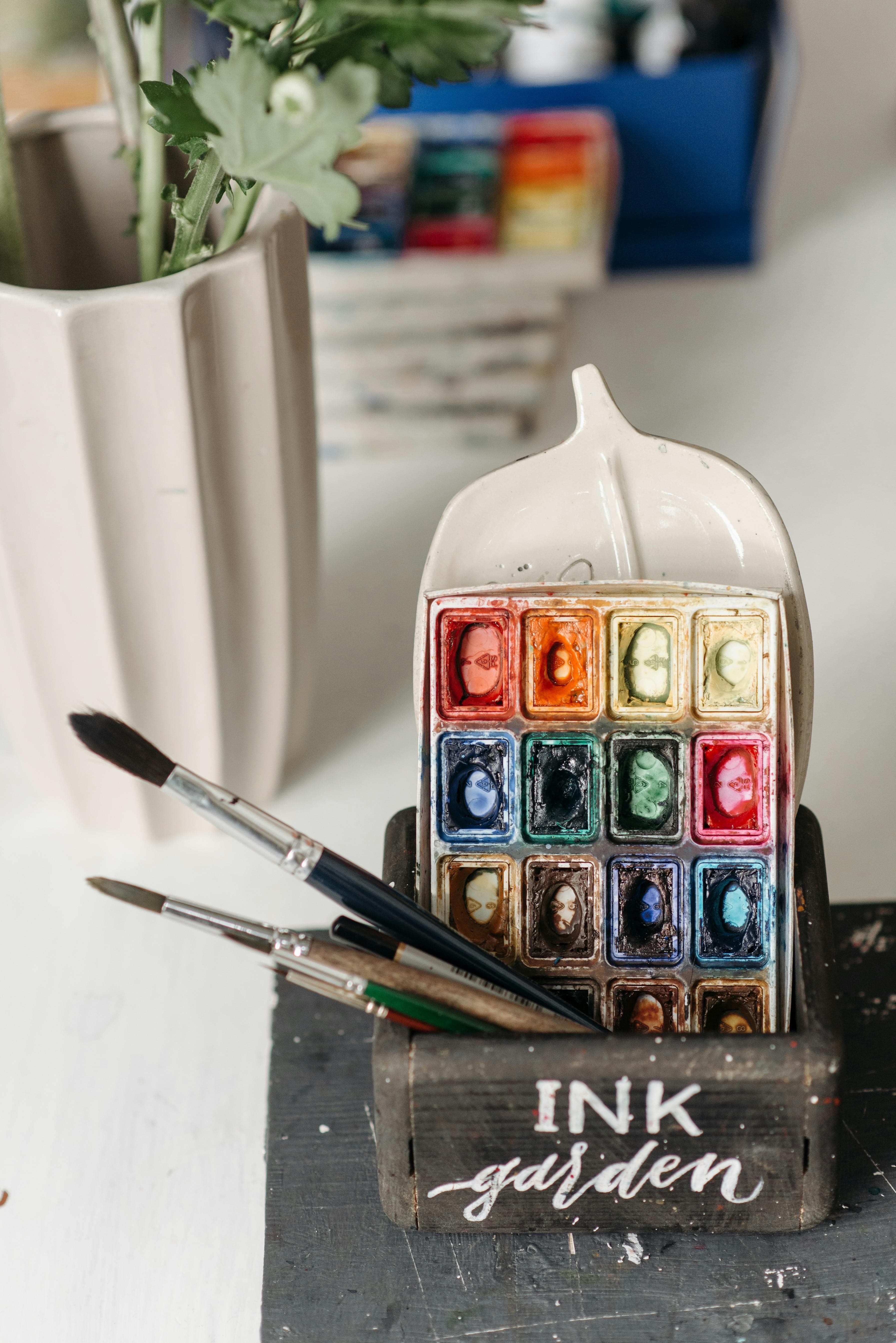 유화 물감은 어떻게 만들어질까: 안료와 기름의 과학