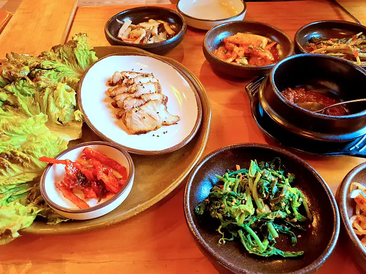 식객 허영만 백반기행 178회 박해미 편 한방 백숙 묵전 보쌈 수육 생선구이 한정식 아산 맛집 소개
