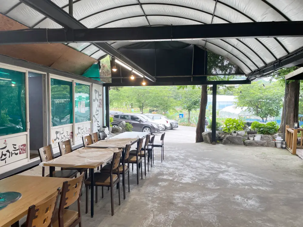 야외 테이블모습