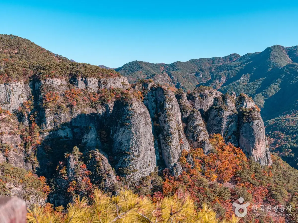 주왕산 장군봉