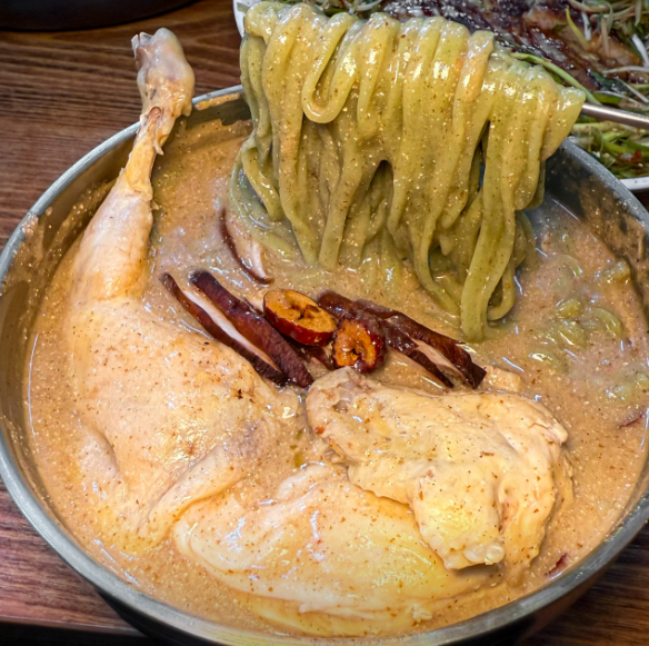 생생정보 해신닭칼국수 울산 동구 대왕암돌미역칼국수