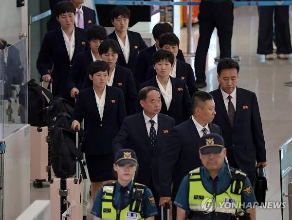 내고향여자축구단 입국: 8년 만의 전격 방남! AWCL 수원FC위민 남북 빅매치 일정, 역대 전적 및 관전 포인트 총정리