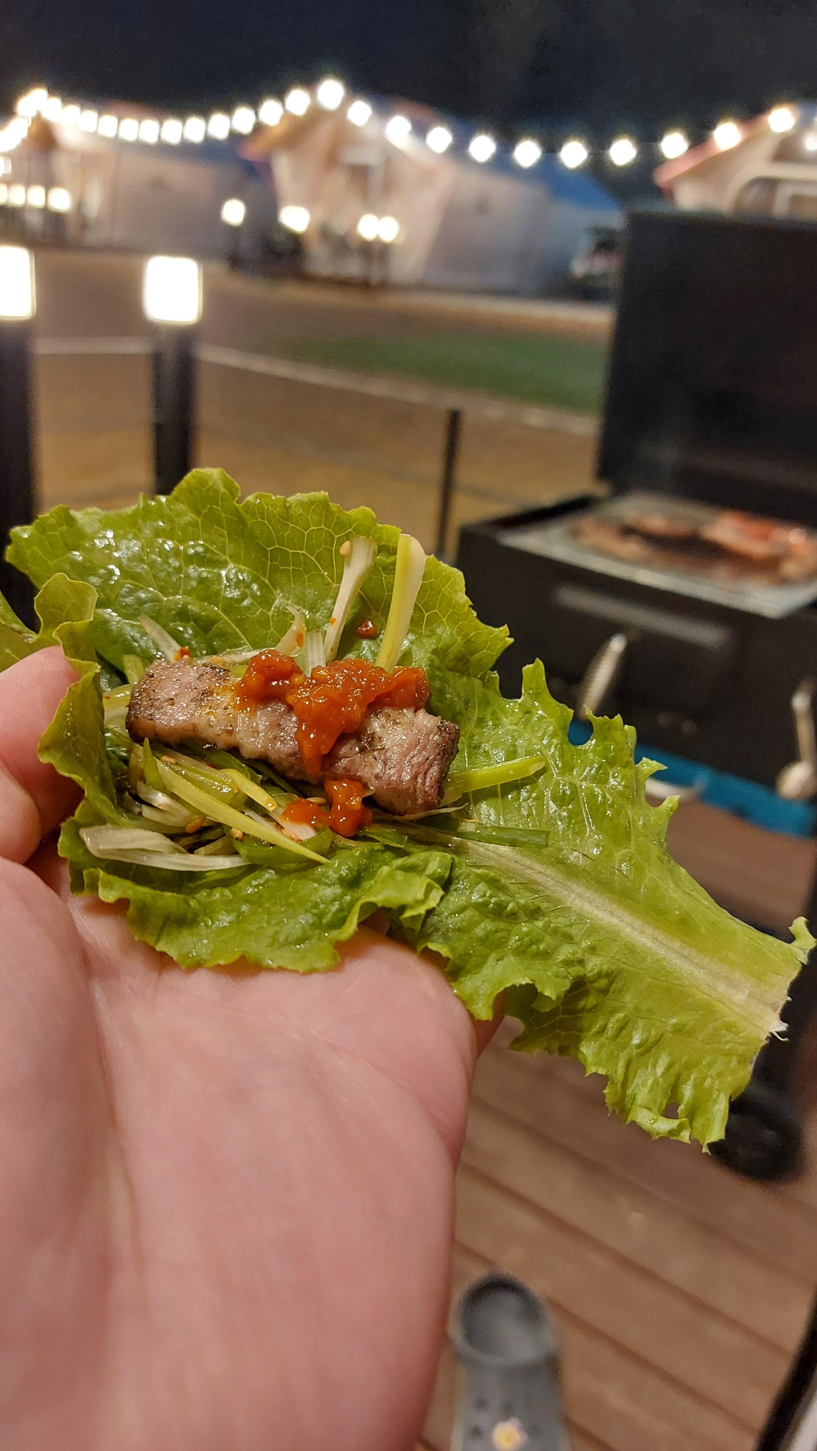 글램핑하면, 이렇게 바베큐가 필수