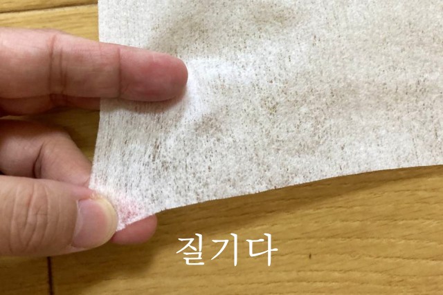 머리카락 청소 마른 물티슈 활용법 청소팁, 집안일팁, 팁줌 매일꿀정보
