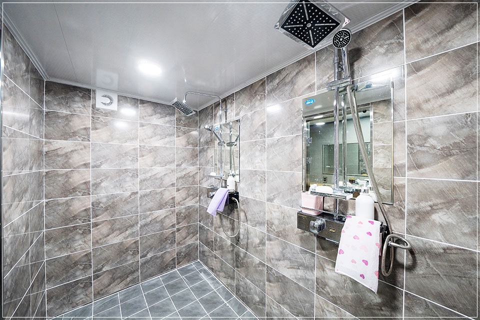 부산 남산동 마사지 므앙타이 샤워실