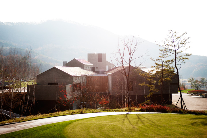 360도 컨트리클럽 (360&ordm; COUNTRY CLUB)