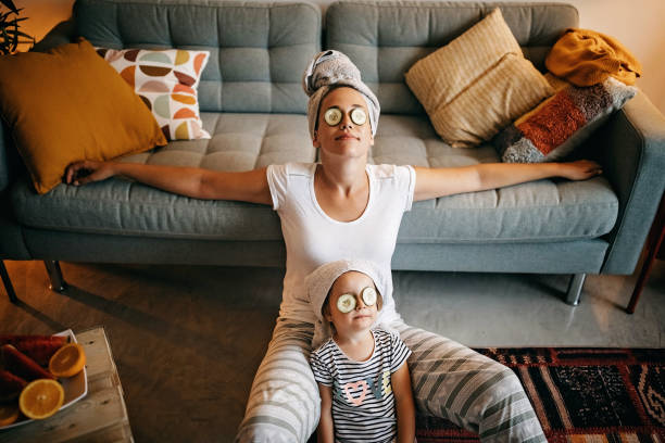 눈밑 떨림 완화 및 예방법