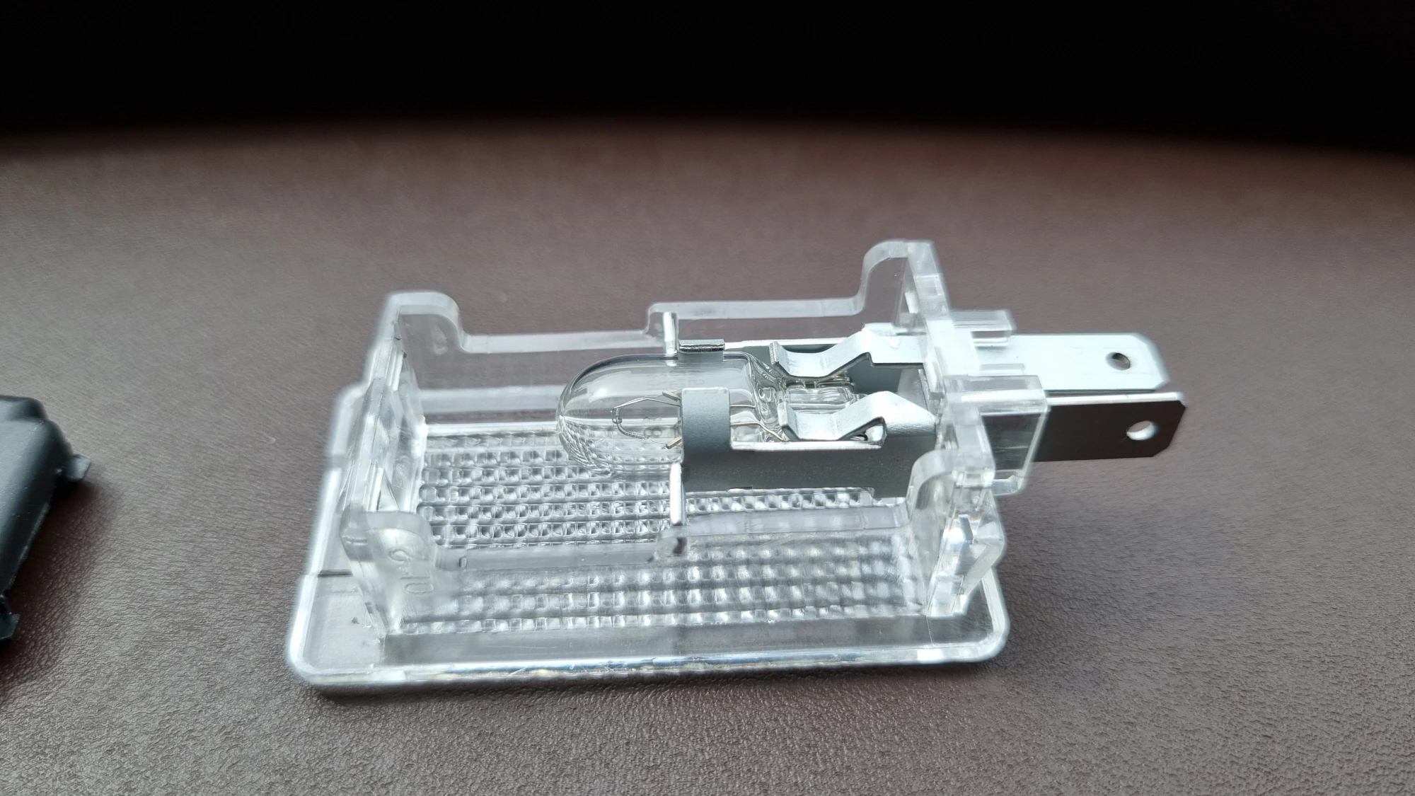 글로브박스 조명 전구