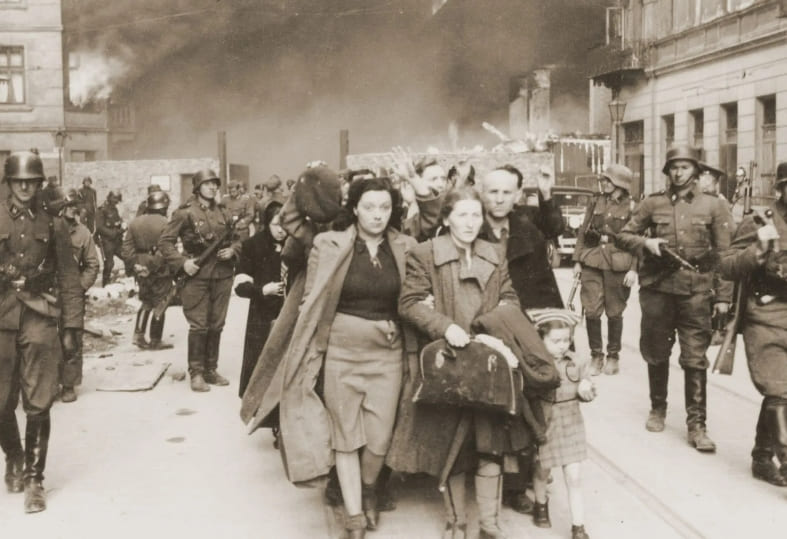 나찌 홀로코스트 기간 동안 2,500명 아이들 생명 구한 "여성 오스카 쉰들러" VIDEO: The "female Oskar Schindler", who saved the lives of 2,500 children during the Holocaust