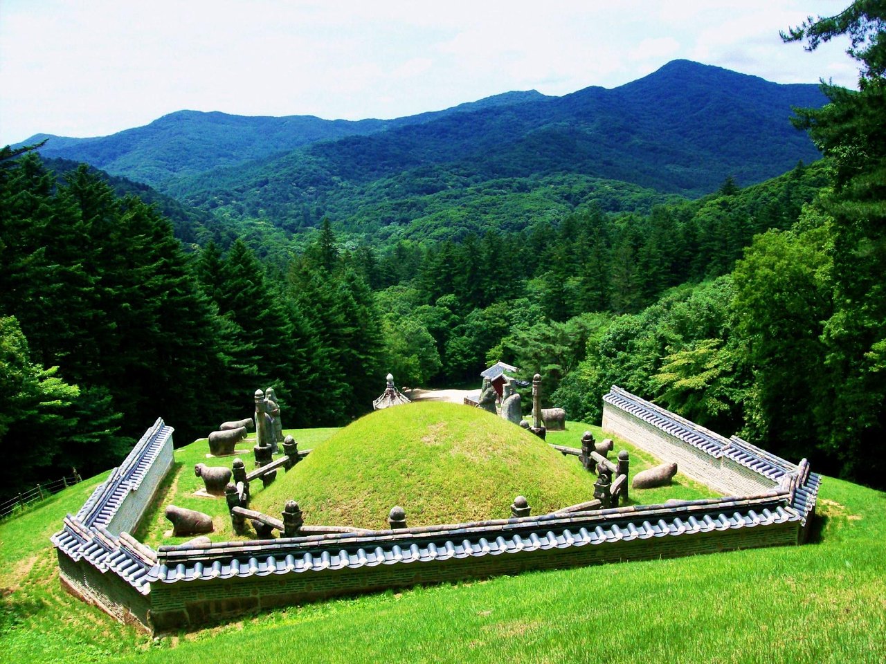 남양주 가볼만한 곳, 남양주 여행지, 남양주 핫플레이스, 남양주 자연 명소, 남양주 카페 추천, 물의 정원, 다산 정약용 유적지, 양정역 카페거리, 비스타밸리, 운길산