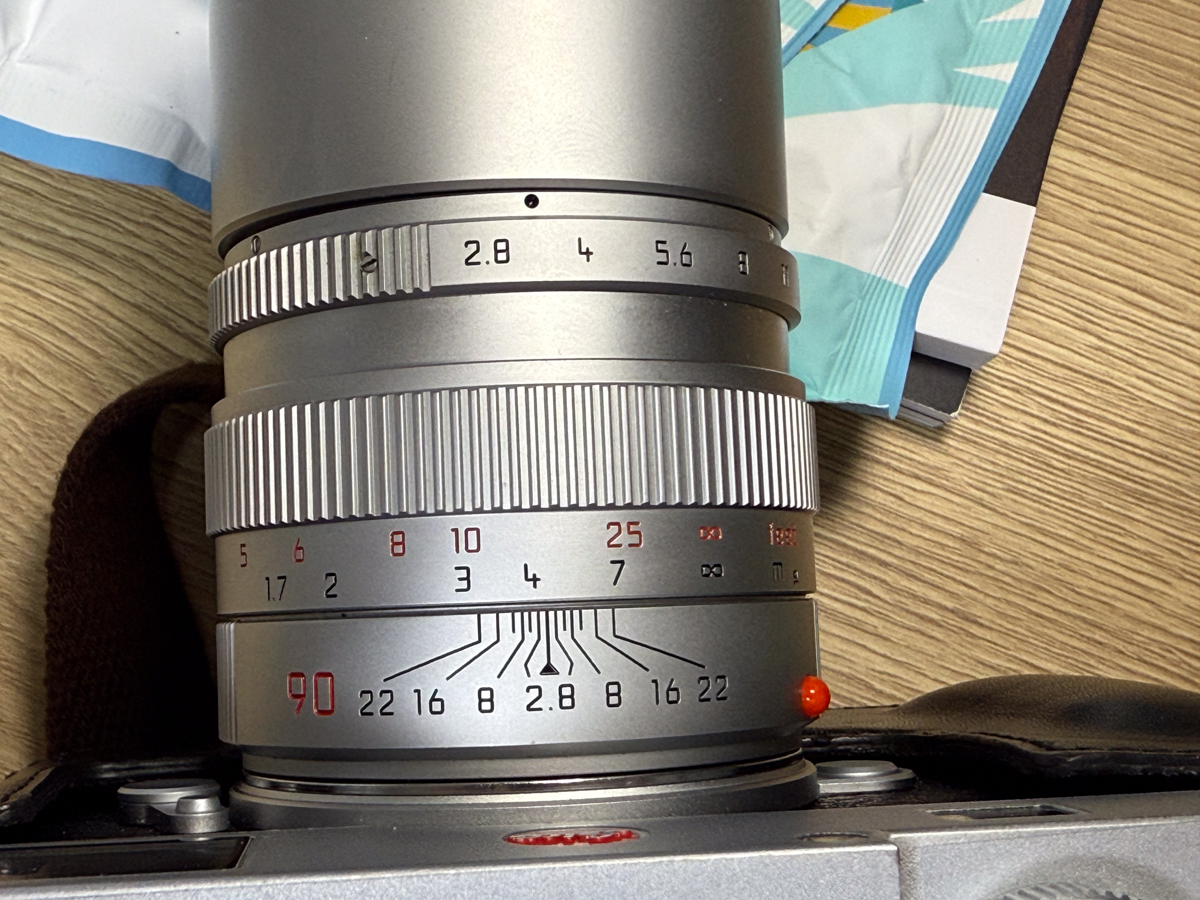 라이카 엘마릿(LEICA ELMARIT) 90mm f/2.8