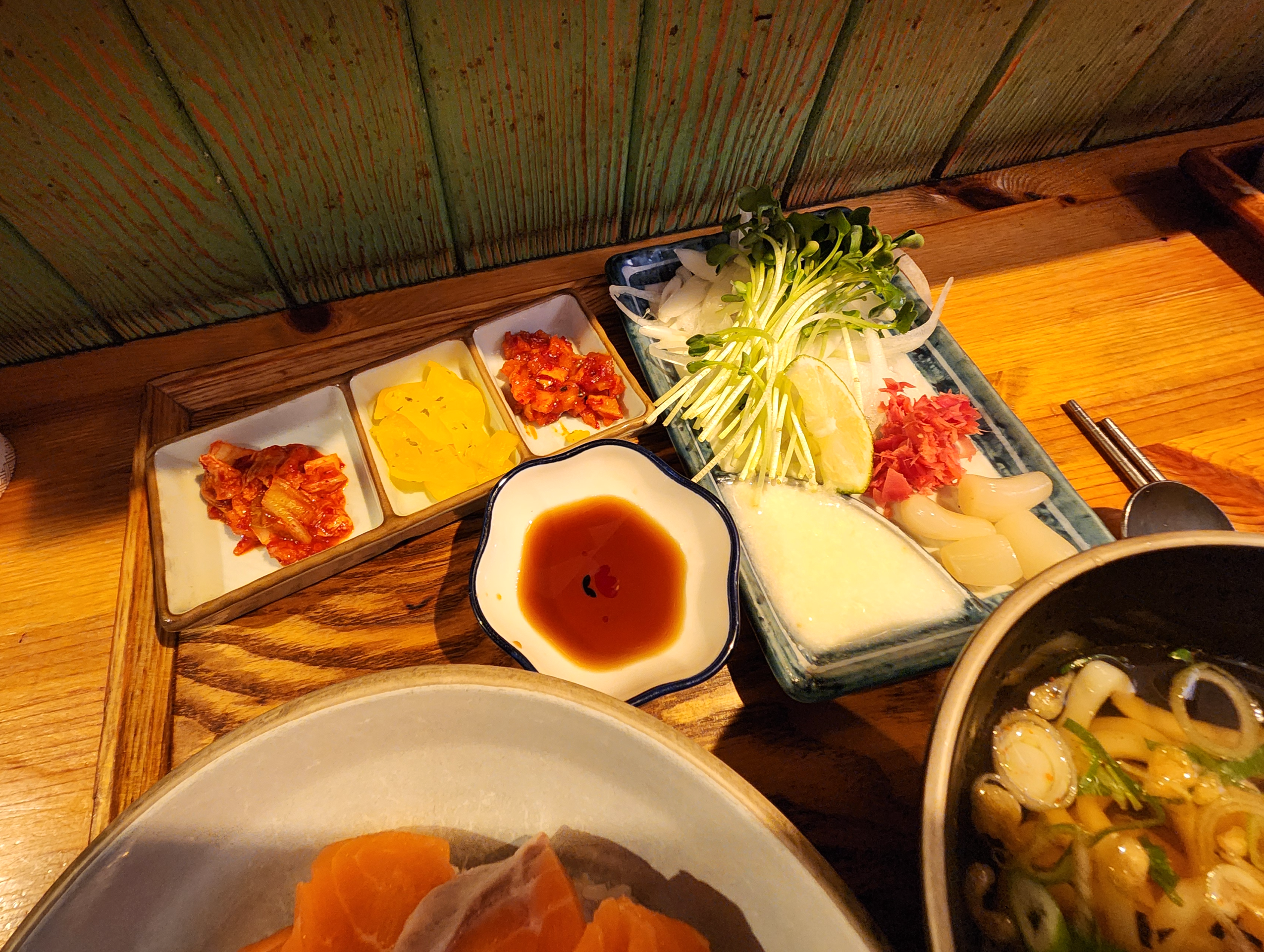 상미식당_연어덮밥