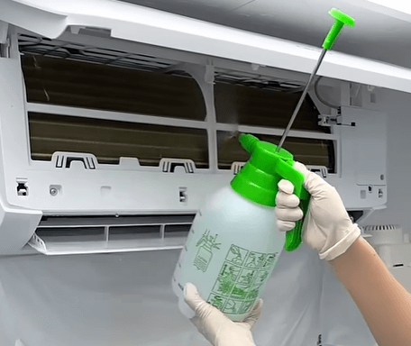 삼성 벽걸이 에어컨 셀프 청소 - 내부 청소, 물 청소 1