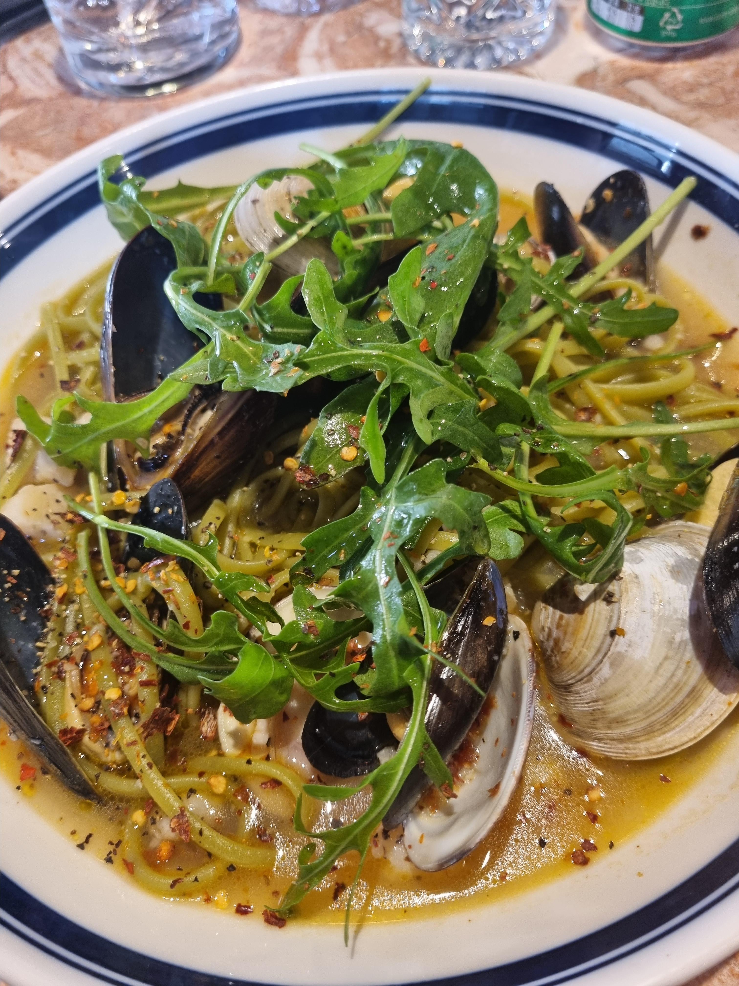 브뤼서리 서교