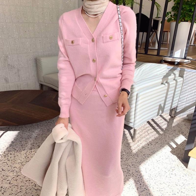 SET 브이넥 금장버튼 니트 가디건 스커트 투피스 세트