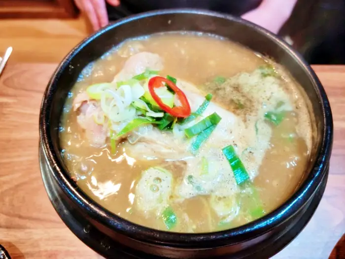 투데이 맛있는 메뉴 맛대맛 원기회복 보양식 황금흑마늘삼계탕 한방옻백숙 맛집 추천 부산 해운대 마린시티 맛집