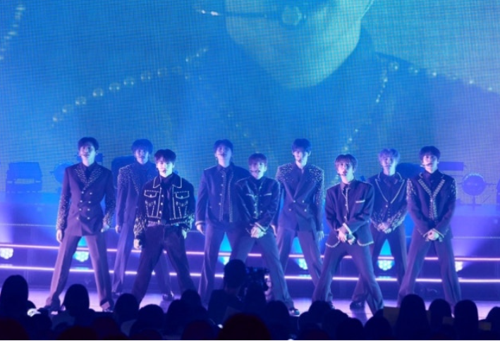 크래비티 콘서트