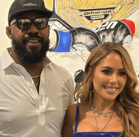 UFC 존 존스 아웃