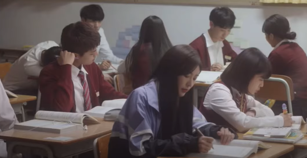 시험공부 준비중 이미지