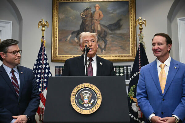 4월 2일부터 외국산 車 25% 관세&amp;#44; 한국 자동차 수출 비상