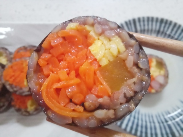 당근김밥 vs 일반김밥 , 당신의 선택은?