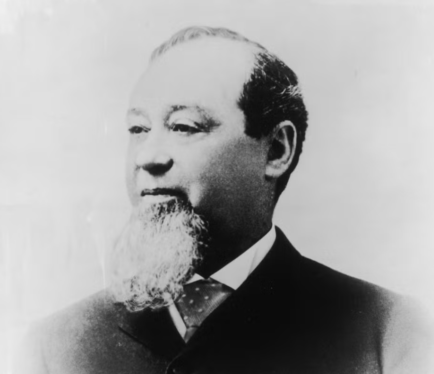 리바이 스트라우스는 1829년 독일 바이에른주에서 태어나 1847년 미국으로 이주했습니다.