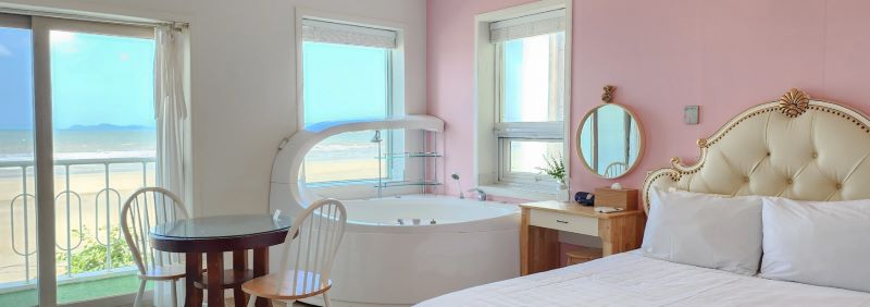 바닷가_보이는_침실