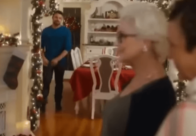 넷플릭스 사랑이 머무는 크리스마스