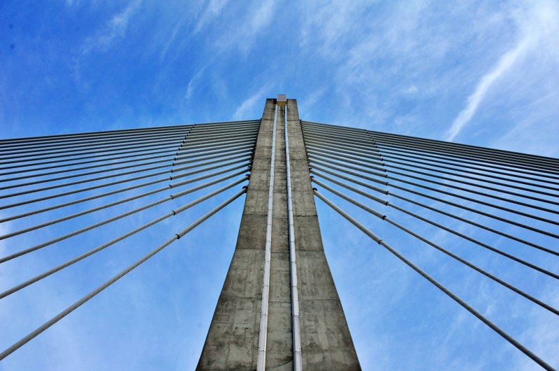 대명화명대교 기둥