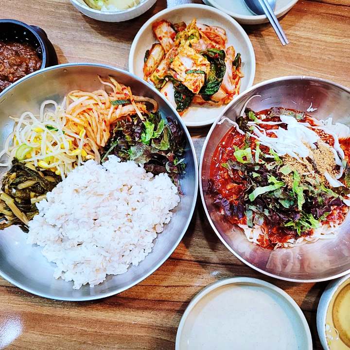 생방송오늘저녁 낭만시장 중앙시장 춘천 들깨 칼국수 옹심이 뽀글장 보리밥 비빔밥 맛집 추천