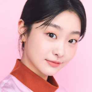 김다미