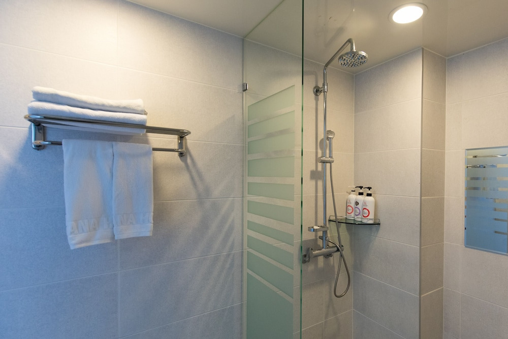 &ldquo;로사나 부띠끄 호텔 마이리얼트립 특가! 잠실 롯데월드&amp;석촌호수 도보 부티크 숙소 완전정복&rdquo;