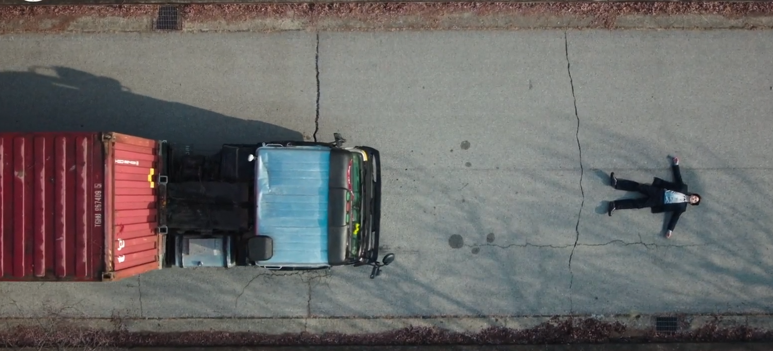 도로에 누운 태풍