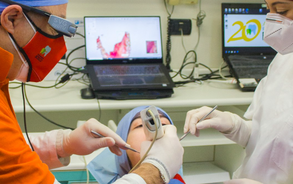 잇몸뼈 시술-임플란트