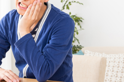 어금니가 세로로 갈라진 경우 응급처치