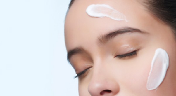 수분크림 바르는 순서 - 수분크림 효과, 사용법 및 고르는법