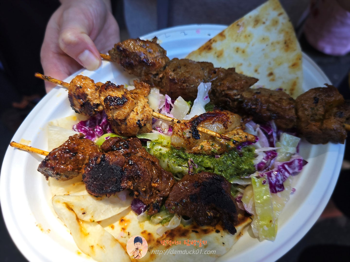 TASTING PLATE (3 CHOICES) + SALAD N PITTA