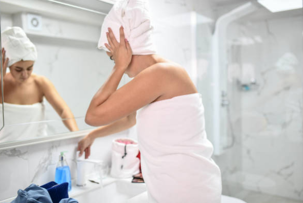 목욕이나 샤워 후 몸이 덥고 땀이 나는 이유와 체온을 낮추는 방법.