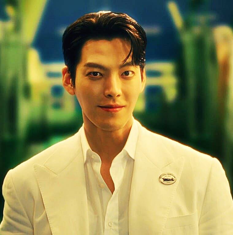 배우-김우빈