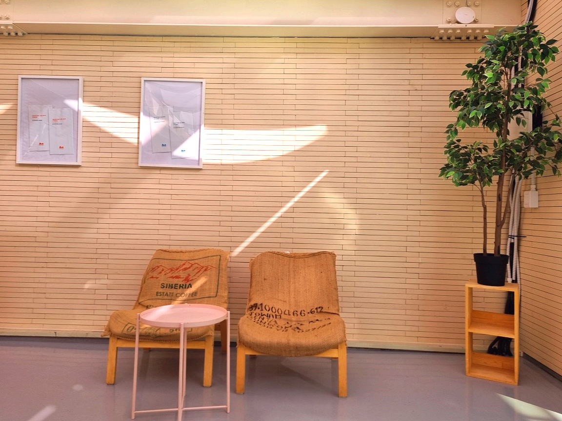 강원도 원주 가볼만한 곳, 블루리본 스톤크릭 카페: 수묵화 속 절벽, 로스팅 커피, 할인 정보