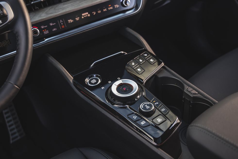 스포티지 하이브리드 내부디자인