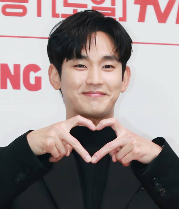 김수현 복귀 9월 TMA 시상자로 선다
