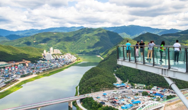 [충청북도여행지 추천] 여행코스 갈만한곳 - 만천하 스카이워크