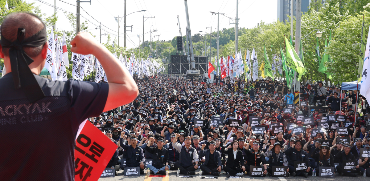 CU 진주 물류센터 사망 사고 분석: 화물연대 9,000명 결집과 투쟁지침 1호의 의미 (BGF로지스 노사 갈등 총정리)