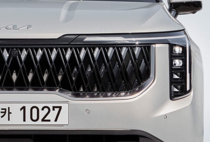 카니발 하이브리드 외관디자인