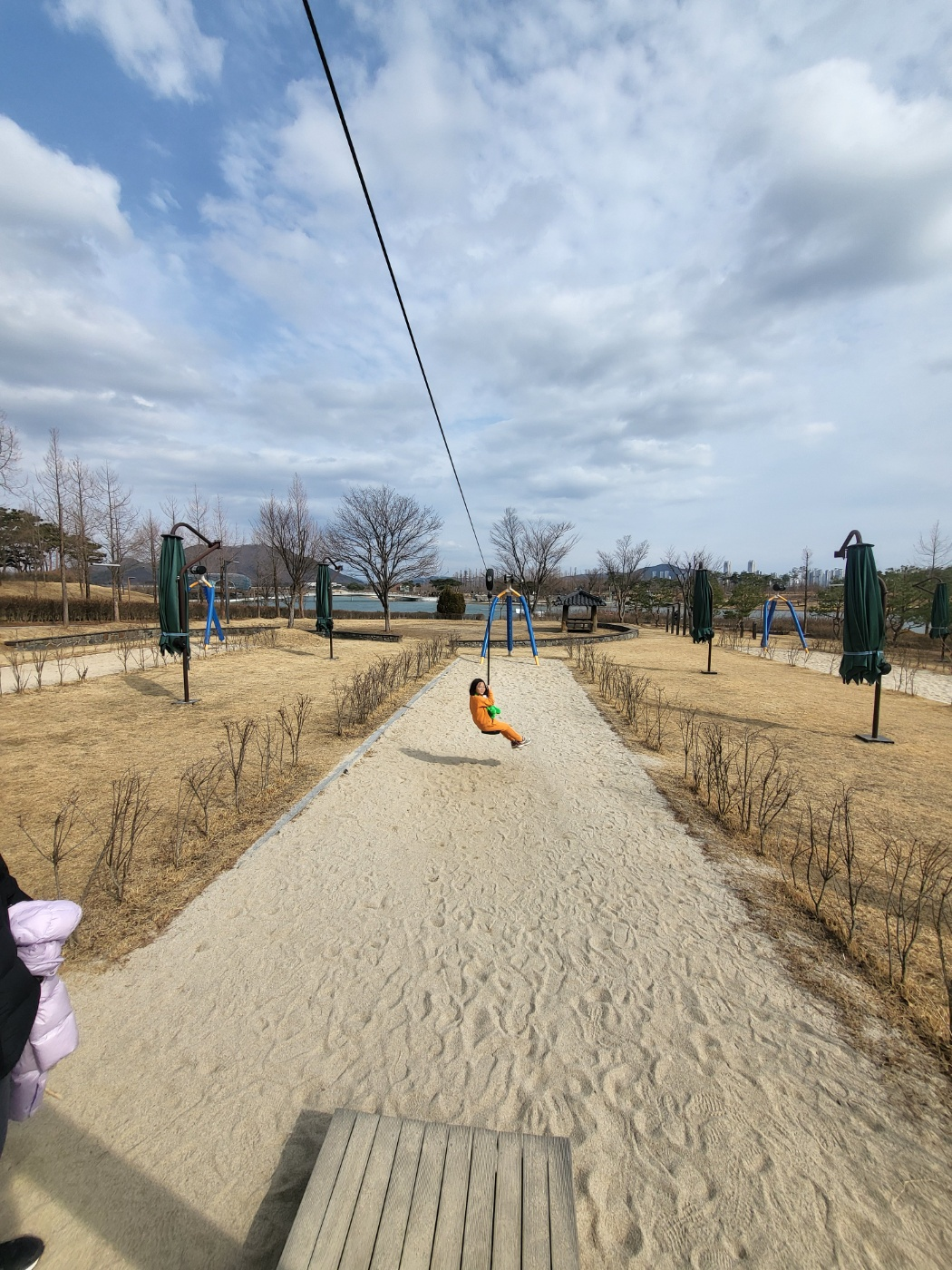 세종 아이와 가볼만한곳 추천: 가족 4인용 자전거부터 송담만리 카페 산책길