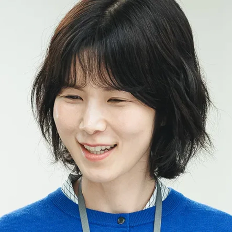 단발 웨이브 머리를 하고 내 남편과 결혼해줘에서 양주란을 맡은 배우 공민정