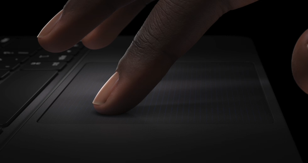 Magic Keyboard. 타이핑도 바로바로 민감도 업!