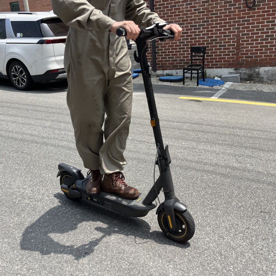 전동킥보드 수리: 나인봇 맥스 G2 AS-타이어 펑크 교체, 세그웨이 SEGWAY NINEBOT MAX, 수원 화성 동탄 광교 용인 안양 안산 오산 분당 군포